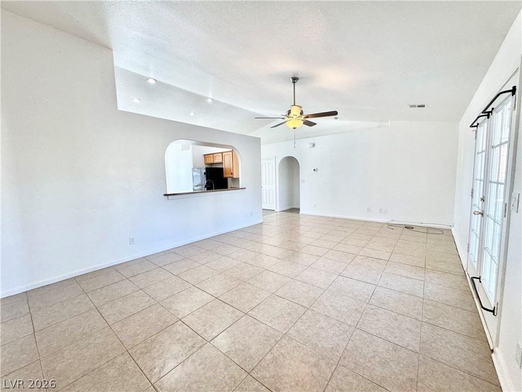 2041 Tiawah Ave - Photo 3 of 16
