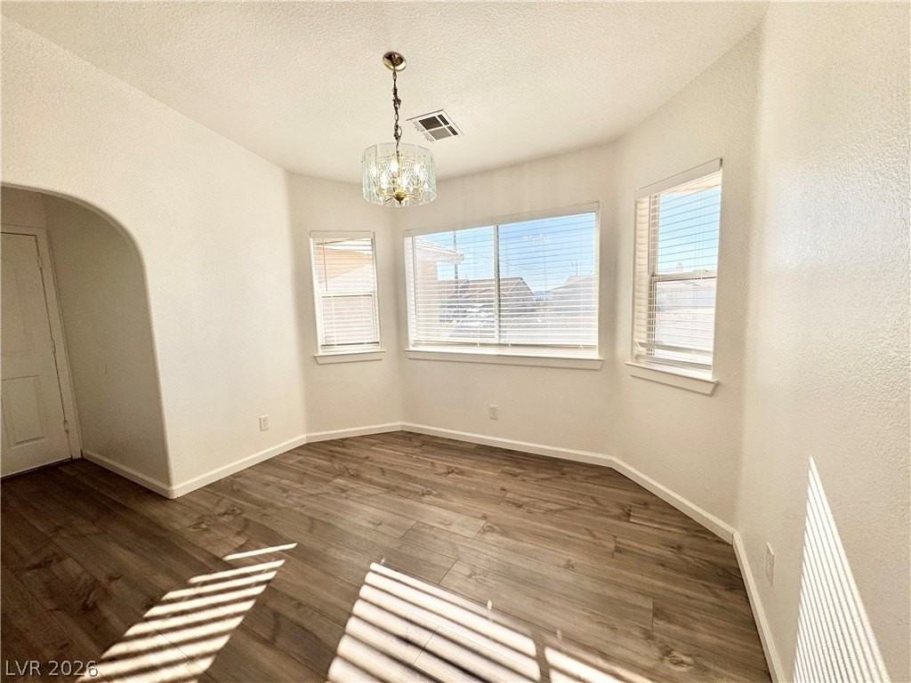 2041 Tiawah Ave - Photo 4 of 16