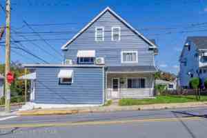featured image of 338 E Main St
