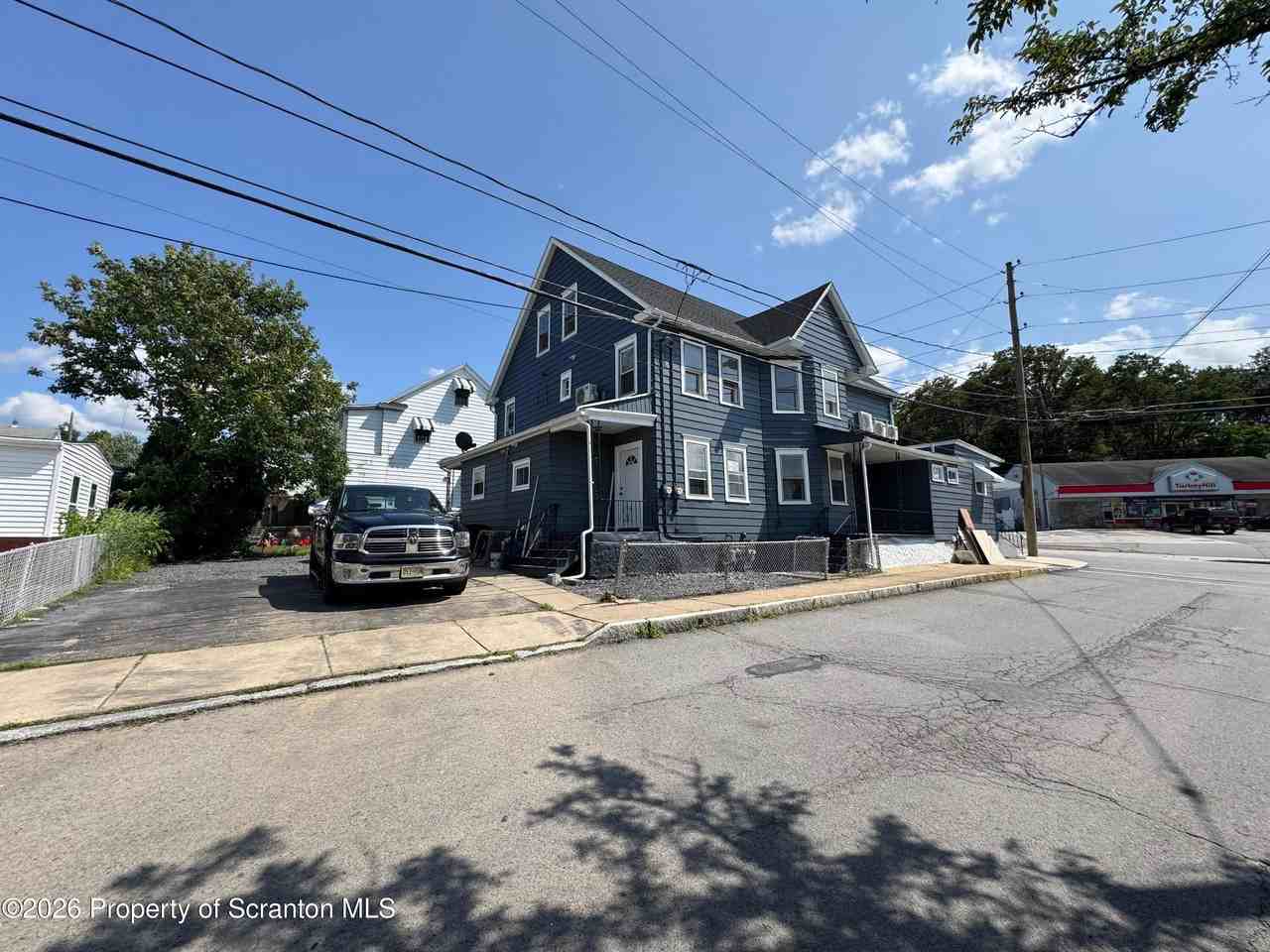 338 E Main St - Photo 4 of 27