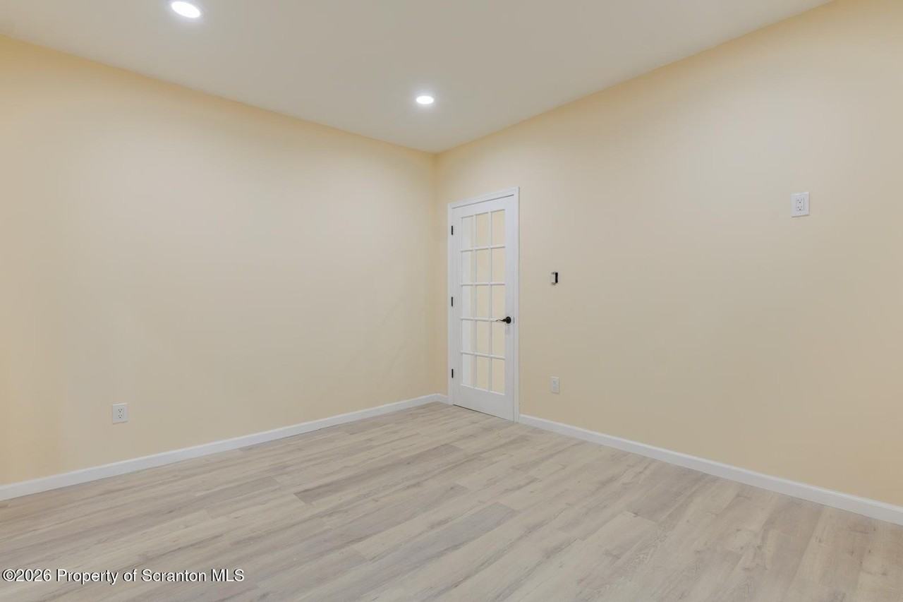 338 E Main St - Photo 6 of 27