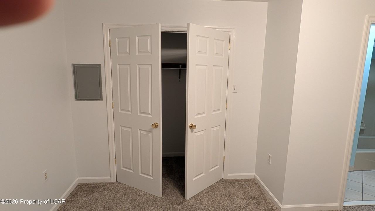 13 Carroll St - Photo 4 of 7