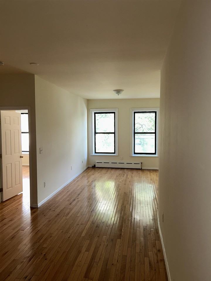 849 Boulevard E #2A - Photo 2 of 6