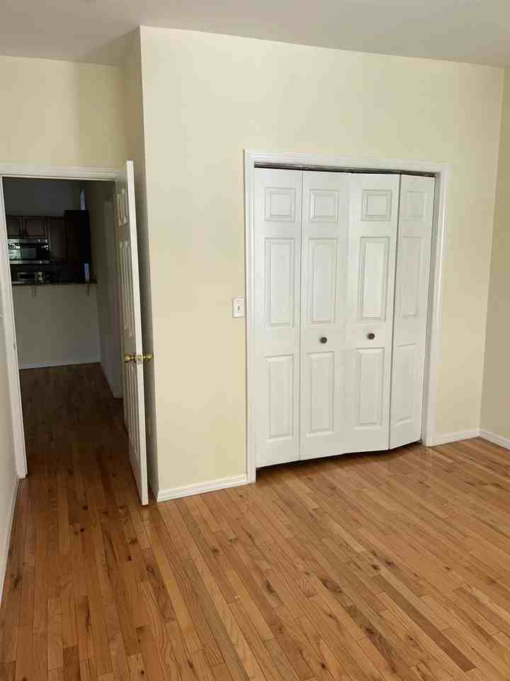 849 Boulevard E #2A - Photo 3 of 6