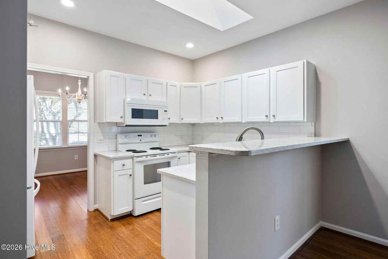 3736 Merestone Dr - Photo 5 of 26