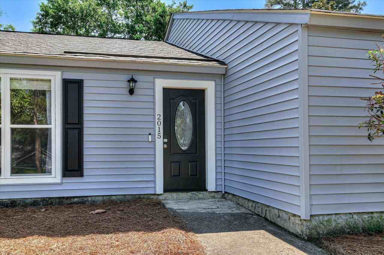 2015 Bridgewater Dr - Photo 3 of 41