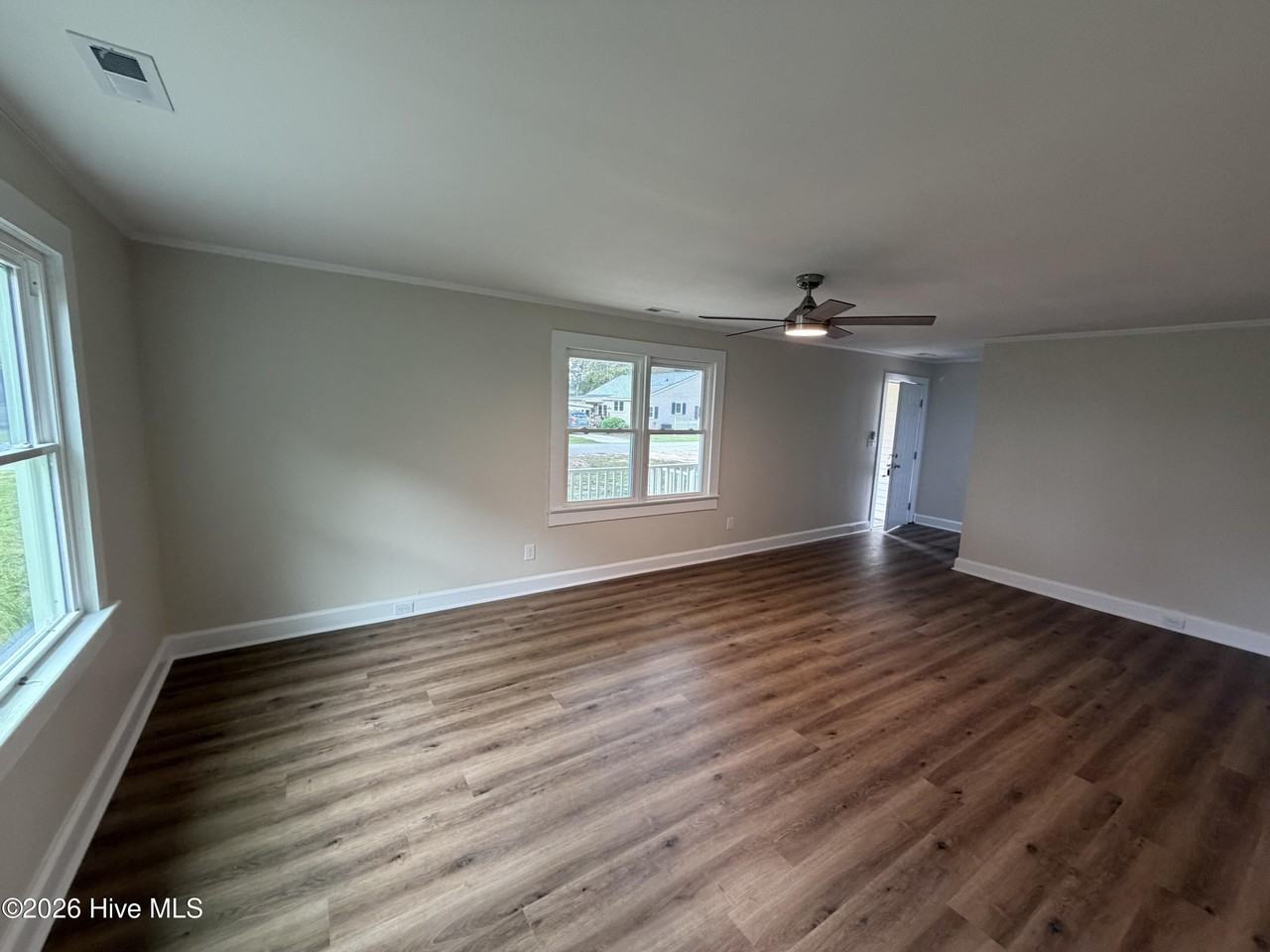 101 Mercer St - Photo 2 of 12