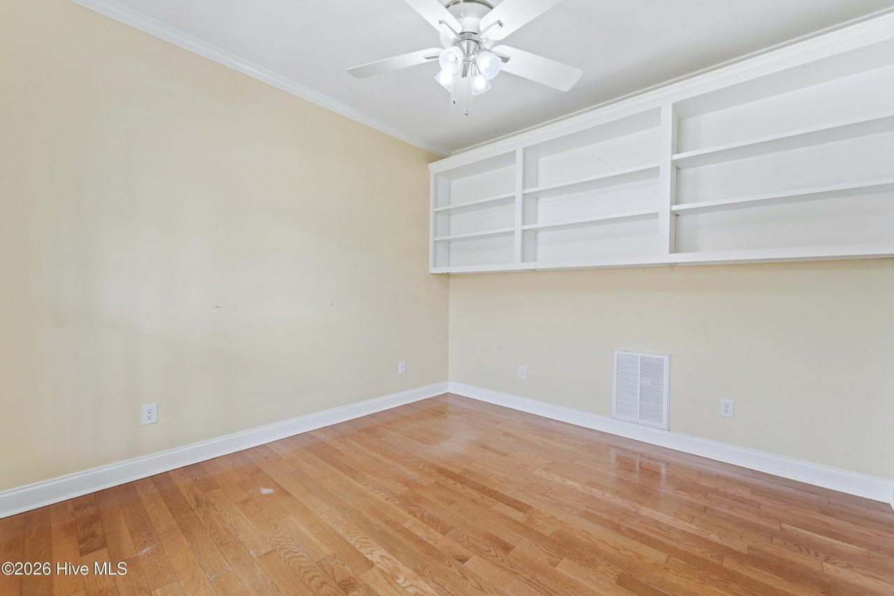 203 Wingate Dr - Photo 7 of 50