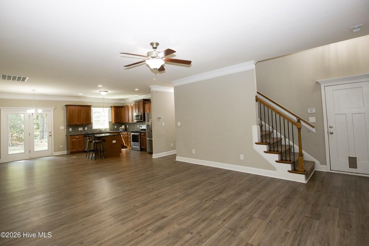 655 Bald Eagle Dr - Photo 4 of 26