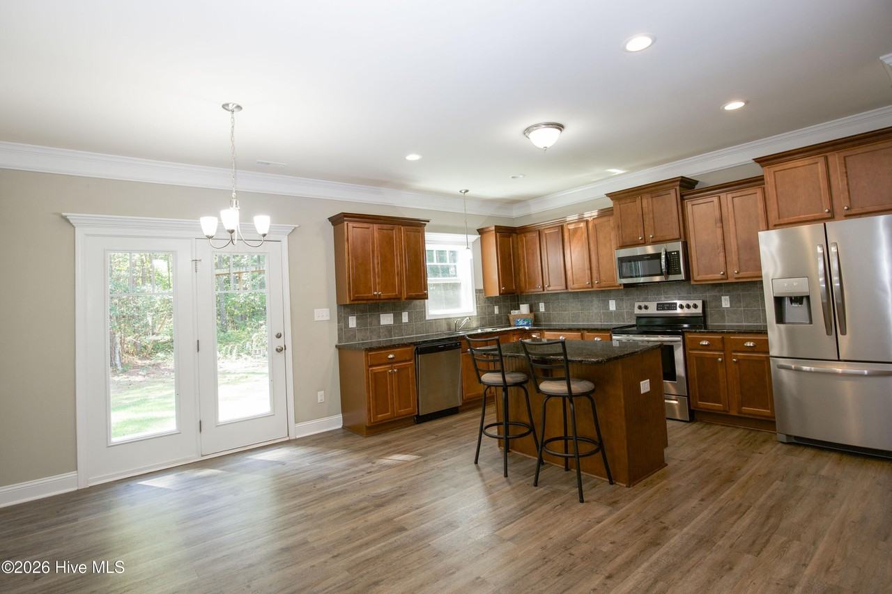 655 Bald Eagle Dr - Photo 7 of 26