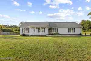featured image of 100 Goldie Ln