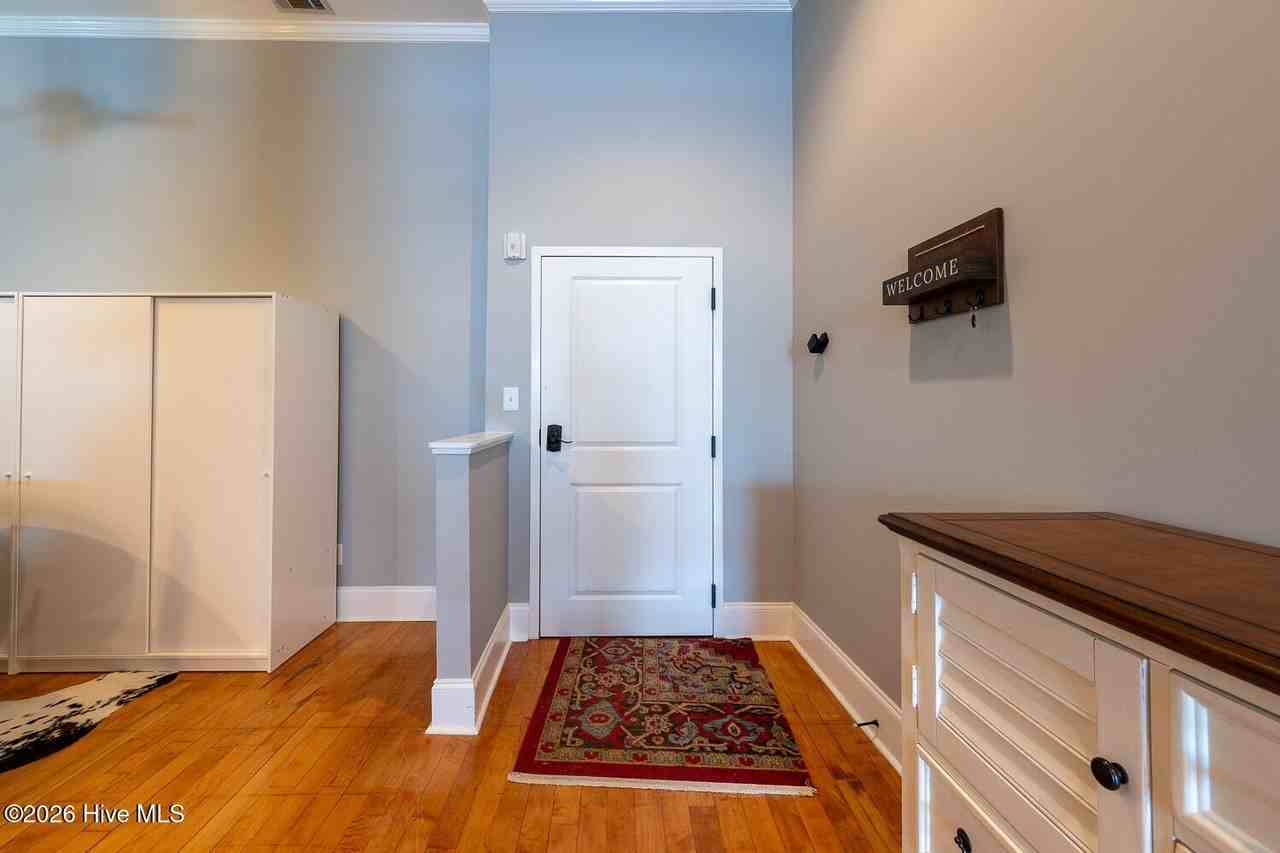 936 Broad St #301 - Photo 3 of 24