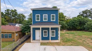 featured image of 517 Dupont St #B