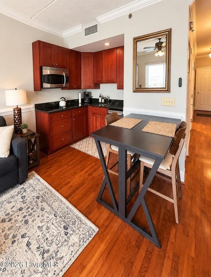 106 N Water St - Photo 4 of 9