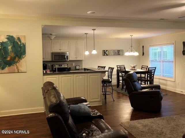 626 Brookfield Dr - Photo 7 of 16