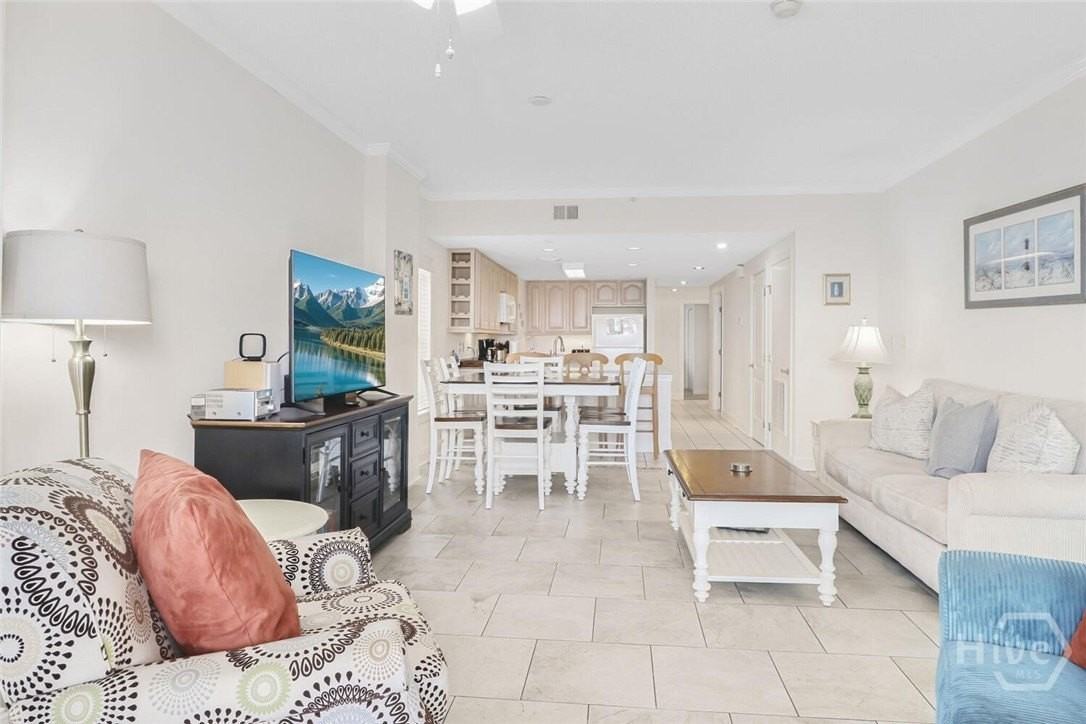 1609 Strand - Photo 4 of 6