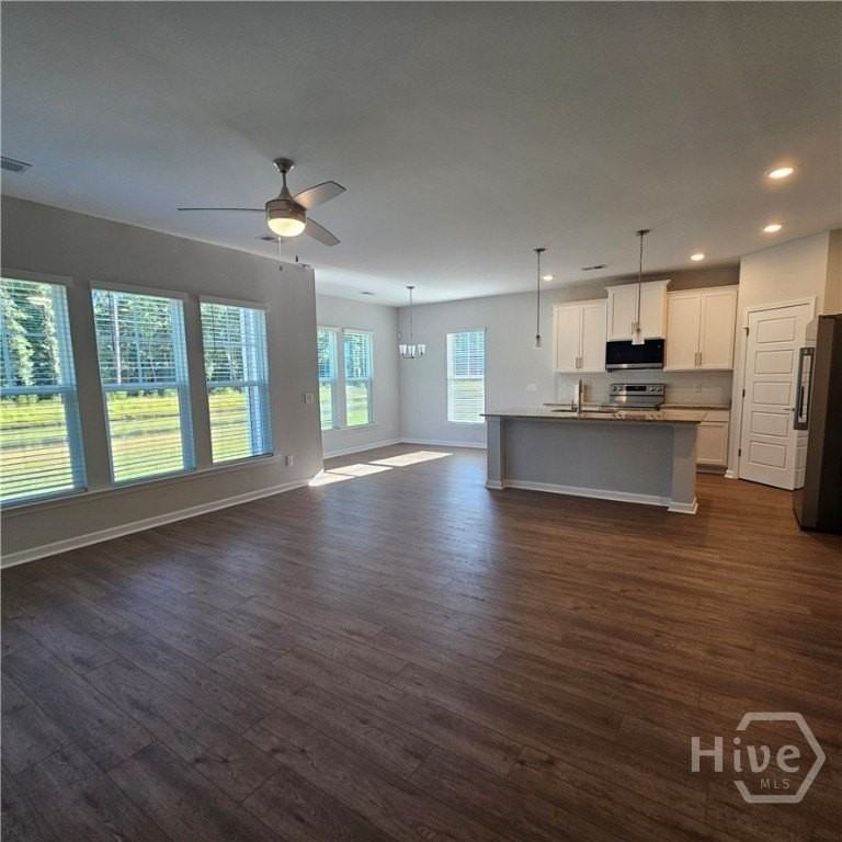 128 Snowbell Ct - Photo 2 of 29