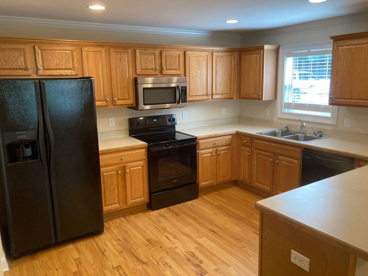 167 Mandy Dr - Photo 3 of 13