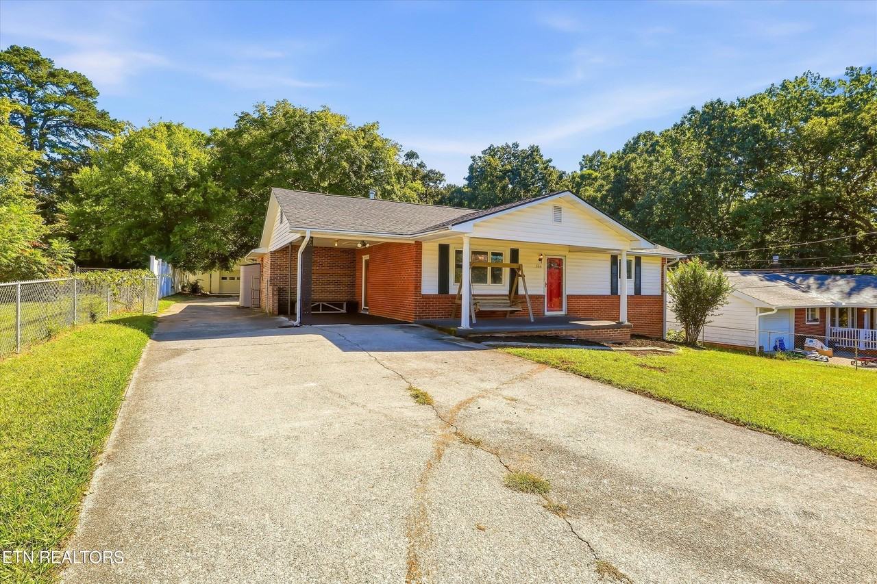 506 Gilliland Ln - Photo 3 of 26