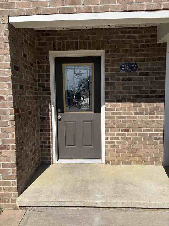 215 Hurley Ln ## 2 - Photo 3 of 14