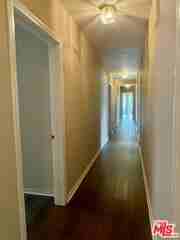 1441 Allenford Ave - Photo 6 of 8