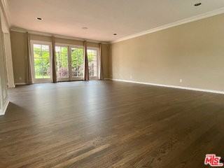 1441 Allenford Ave - Photo 7 of 8
