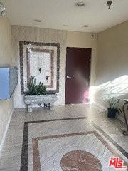 1862 S Bentley Ave #101 - Photo 2 of 7