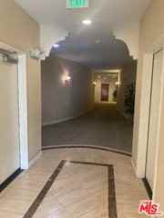 1862 S Bentley Ave #101 - Photo 6 of 7