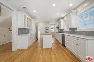 10574 Ohio Ave - Photo 4 of 8