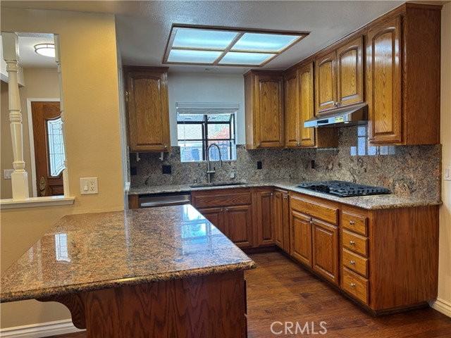 943 Gehrig Ave - Photo 5 of 8