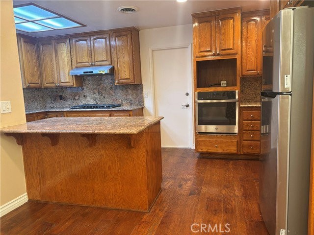 943 Gehrig Ave - Photo 6 of 8