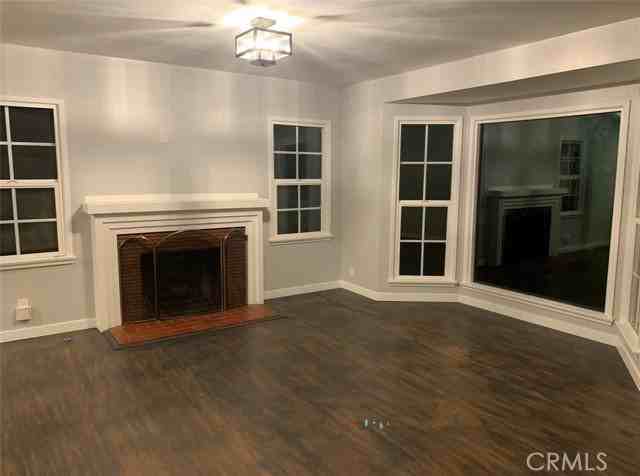 608 Drake Ave - Photo 4 of 5