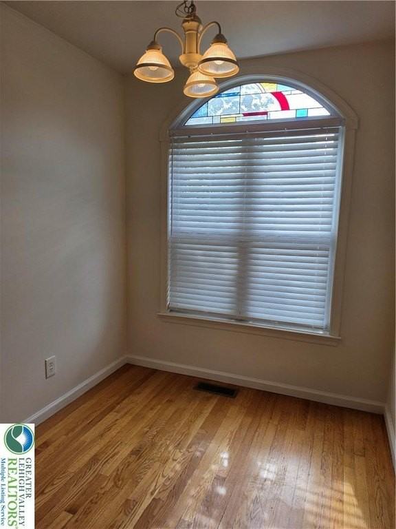 325 Oxford Pl #325 - Photo 3 of 18