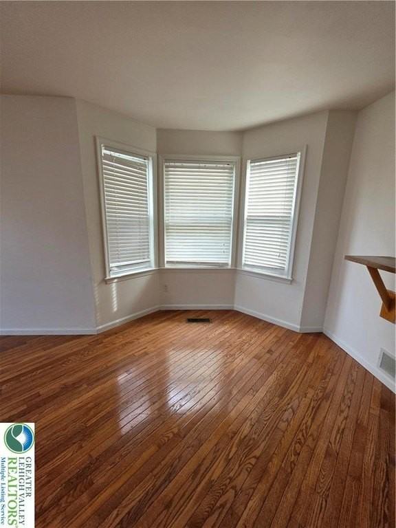 325 Oxford Pl #325 - Photo 5 of 18