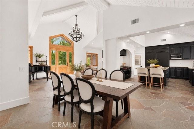 24305 Bridle Trail Rd - Photo 5 of 8