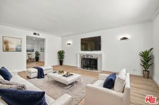22777 Brenford St - Photo 4 of 8