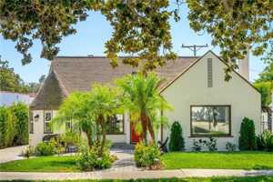 featured image of 1020 Olmsted Dr