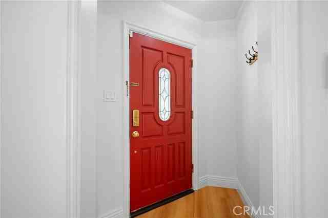 1020 Olmsted Dr - Photo 2 of 7