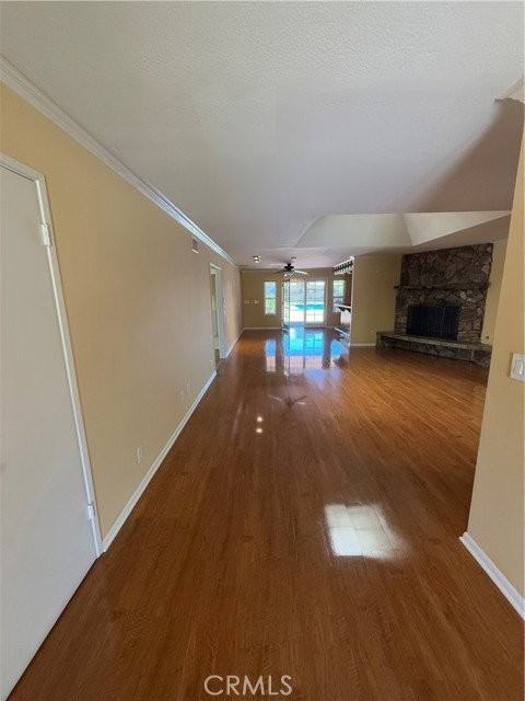 1024 S 4th Ave - Photo 4 of 8
