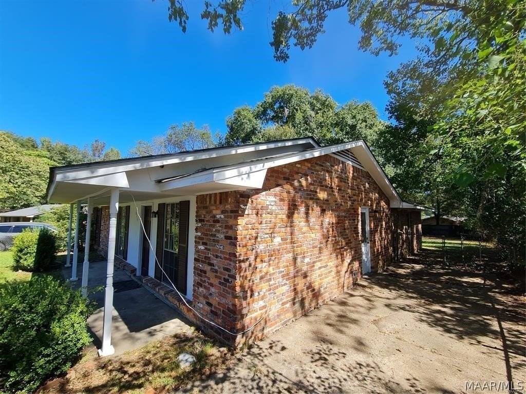 616 Fieldbrook Ct - Photo 3 of 33