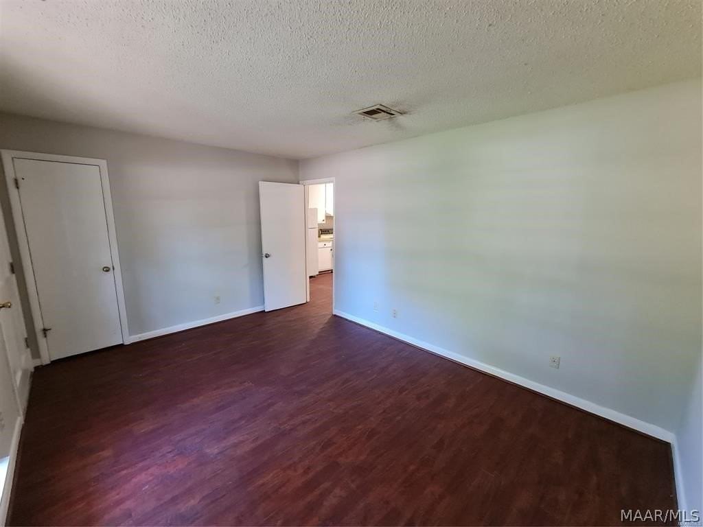 616 Fieldbrook Ct - Photo 5 of 33