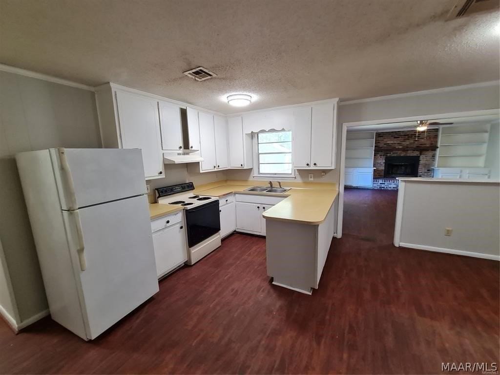 616 Fieldbrook Ct - Photo 7 of 33
