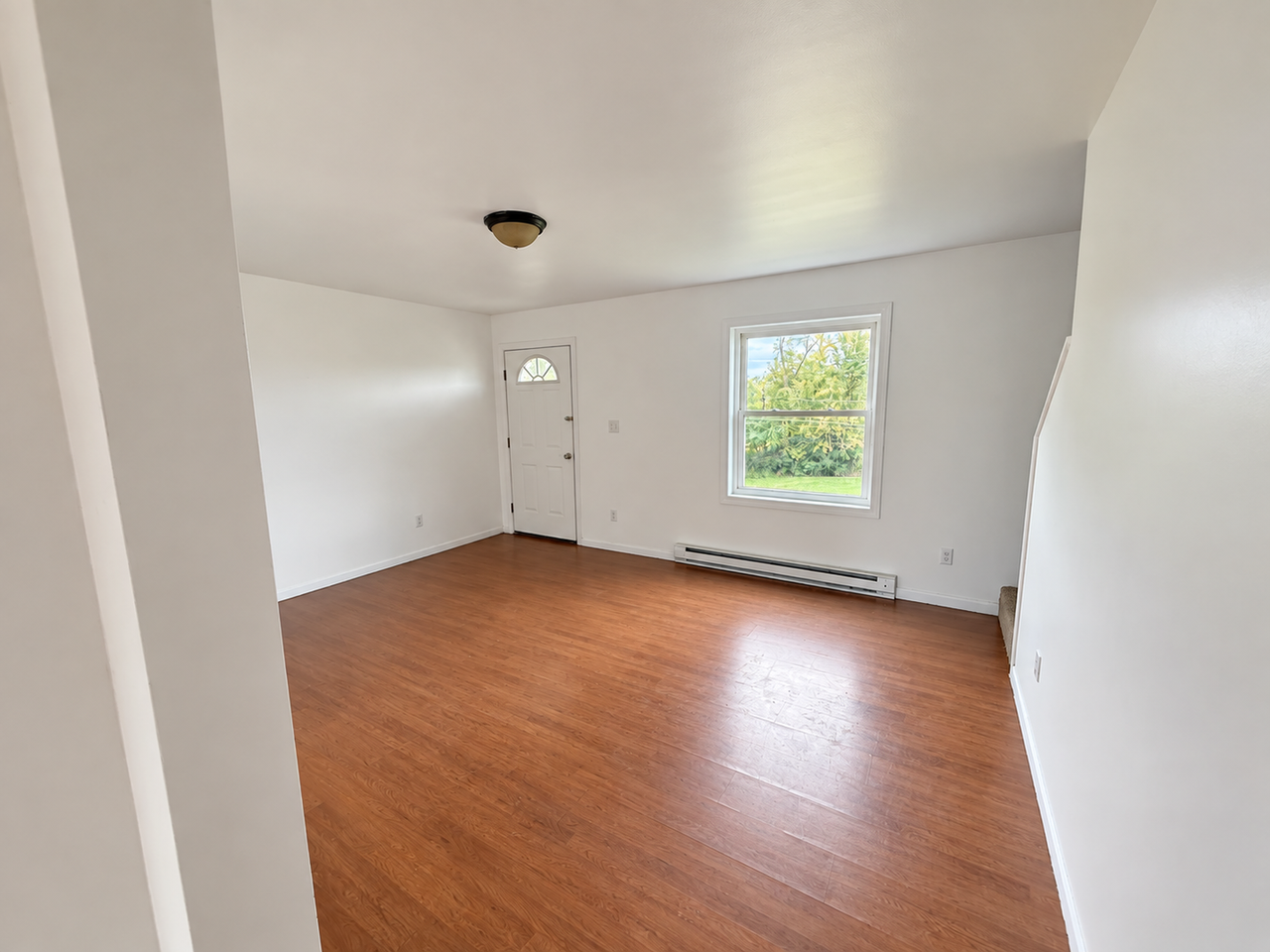 129 S Main St - Photo 2 of 13