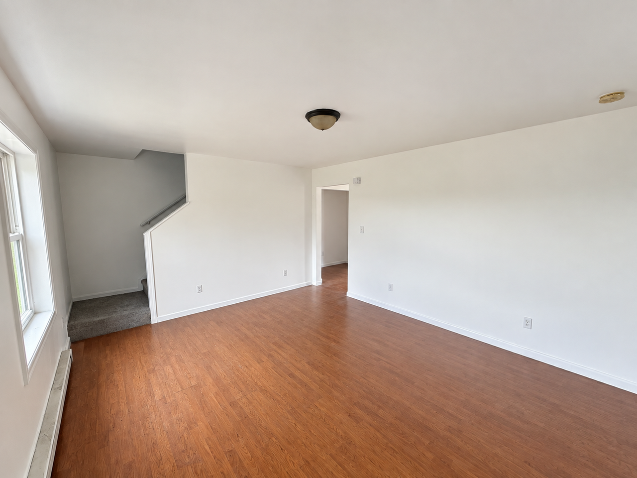 129 S Main St - Photo 3 of 13