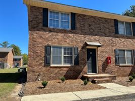 featured image of Hackberry Apartments