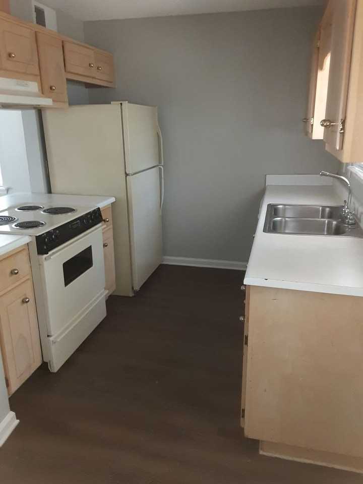 1488 Ricardo St - Photo 4 of 10