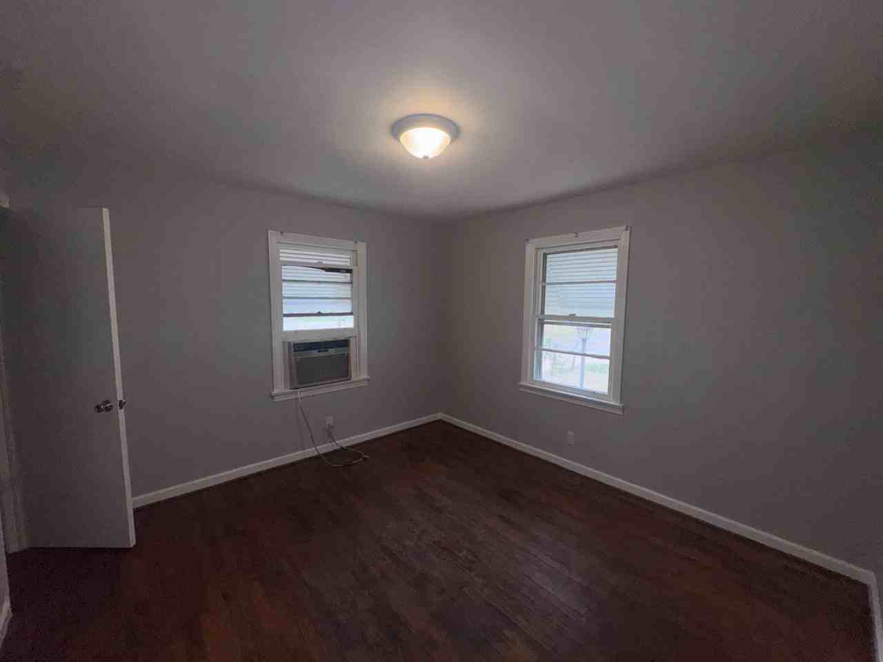 13 Nease St - Photo 5 of 6