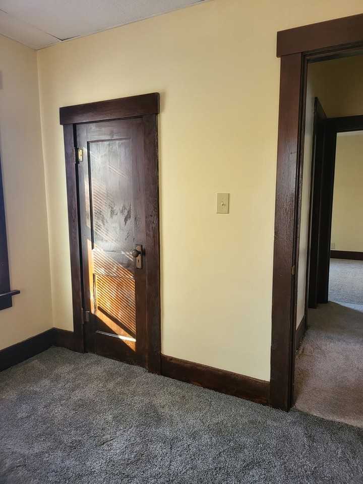 1520 Ivy Ave - Photo 4 of 22