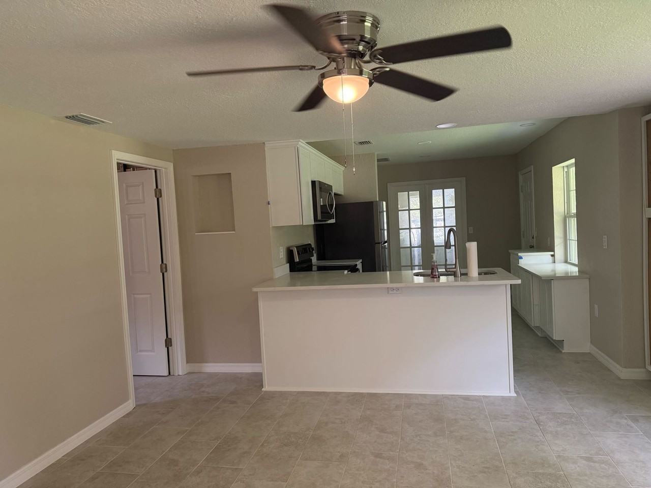 6287 Se Hames Rd - Photo 2 of 17