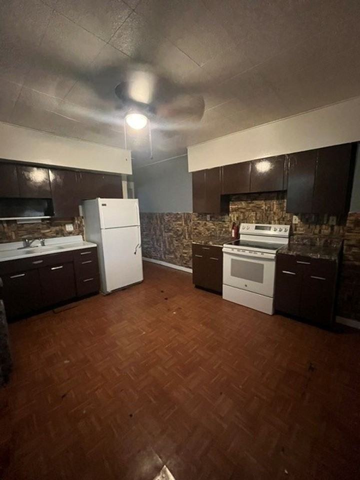 334 E Ludlow St - Photo 7 of 14